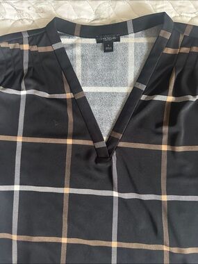 Ann Taylor Black Plaid V-Neck Top with Tan and White Windowpane